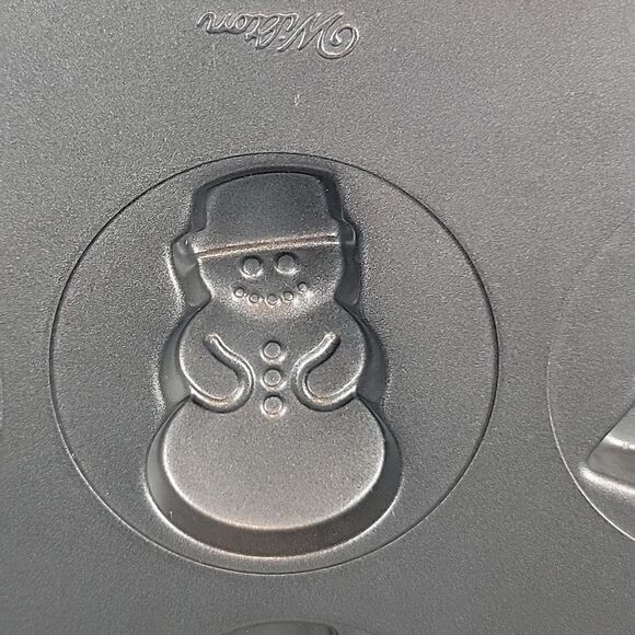 Wilton holiday themed cookie Halloween and Christmas pan Set of 2 - Picture 6 of 8